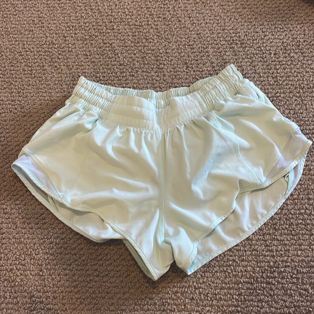 Lululemon Hotty Hot 2.5” Mint Blue